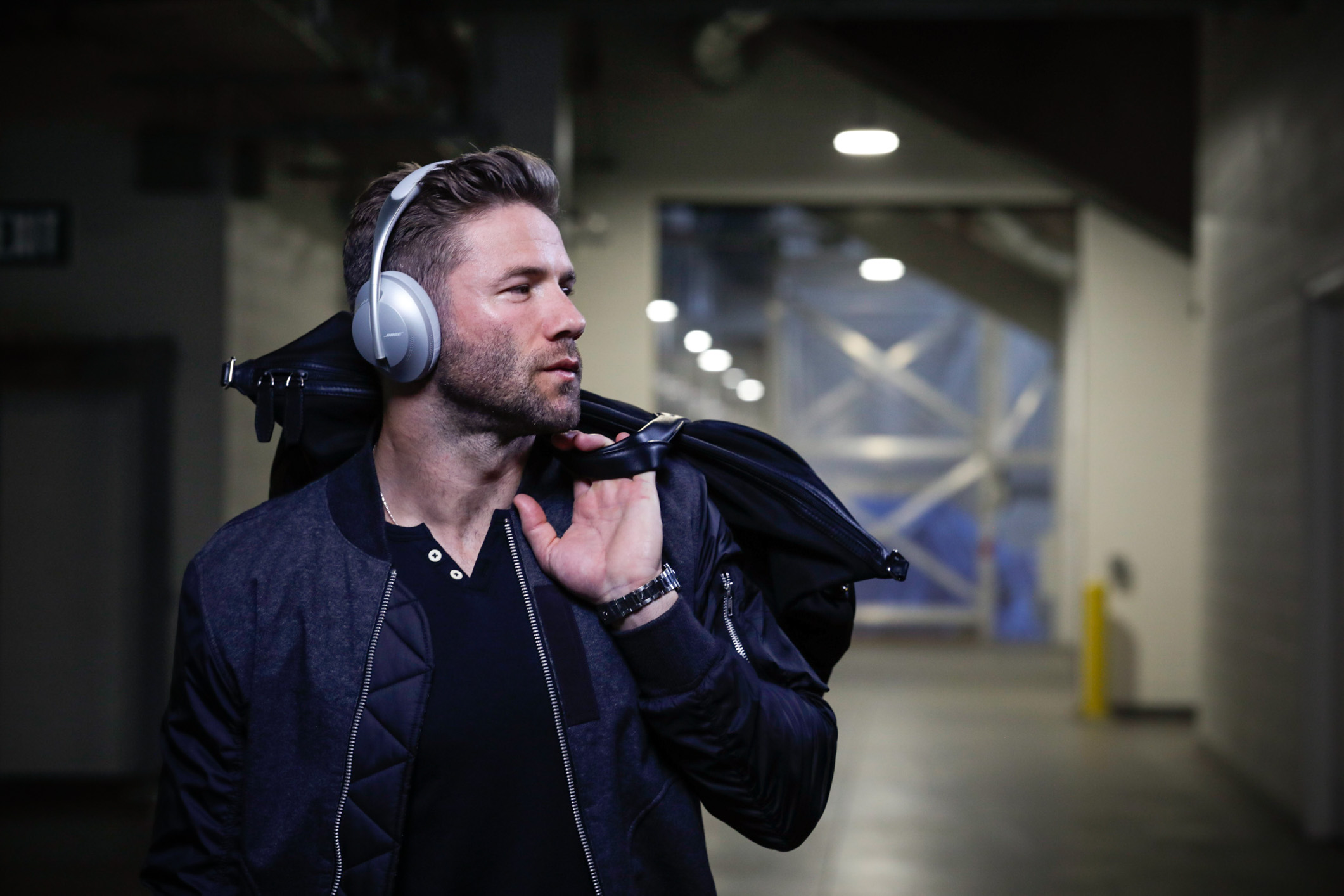 BoseNFL19_LA_JulianEdelman_WalkOn_Goodyear_62345